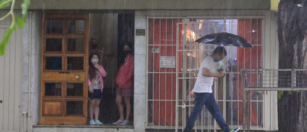 Alerta por tormentas en medio de la ola de calor en Mendoza para este domingo