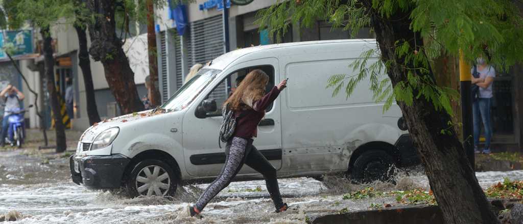 Alerta por tormentas fuertes en toda la provincia