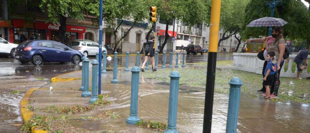 Alerta en Mendoza por posible caída de granizo