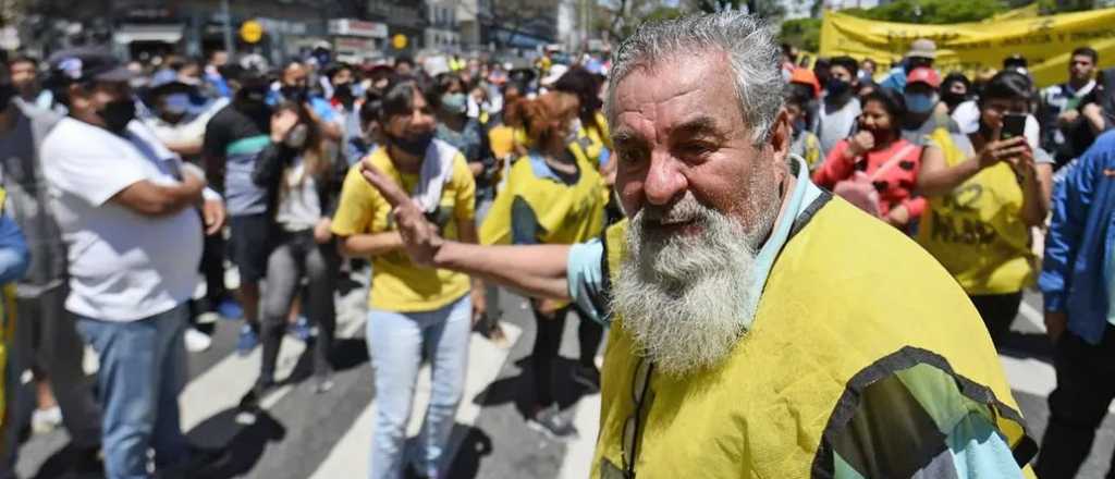 Manifestantes de Castells invadieron la sede del Gobierno porteño