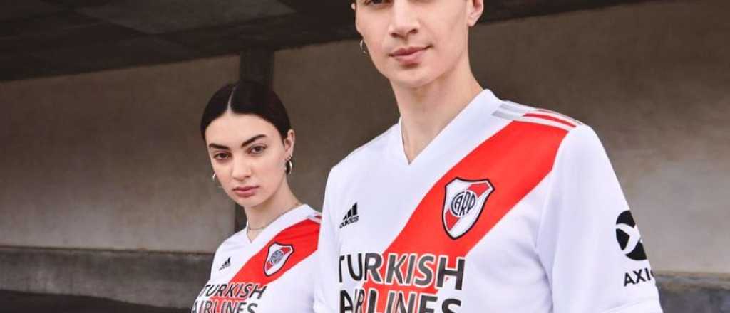 River presentó su nueva camiseta para la temporada 2020/21