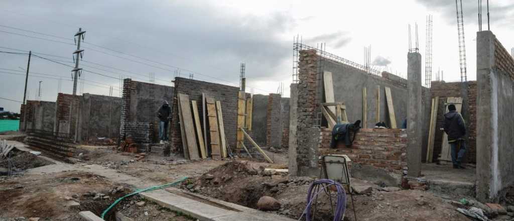 Mendoza ordenó liberar lotes usurpados en Cacheuta y Potrerillos