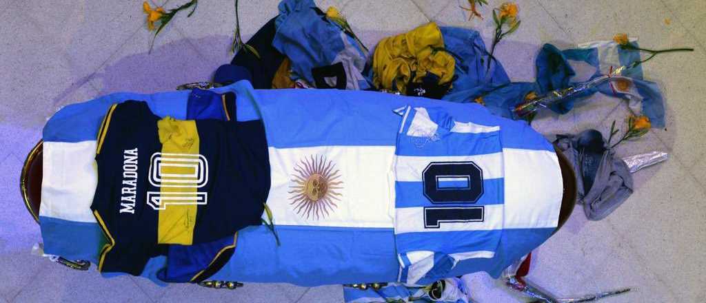 Velatorio de Maradona: una multitud para darle el último adiós