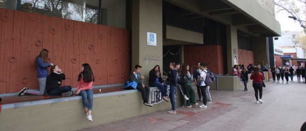 Los colegios de la UNCuyo abrieron las preinscripciones