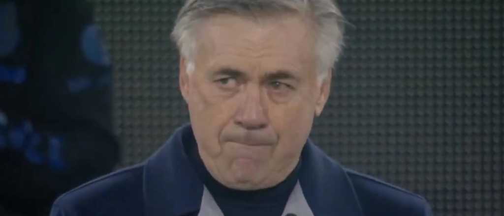 Ancelotti lloró durante el minuto de silencio por Maradona