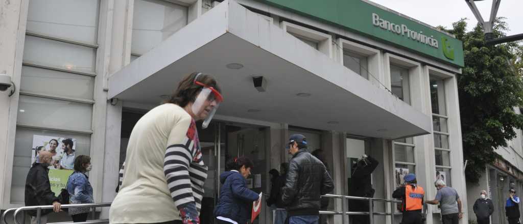 Los jubilados no tienen que ir al banco a hacer el "fe de vida"