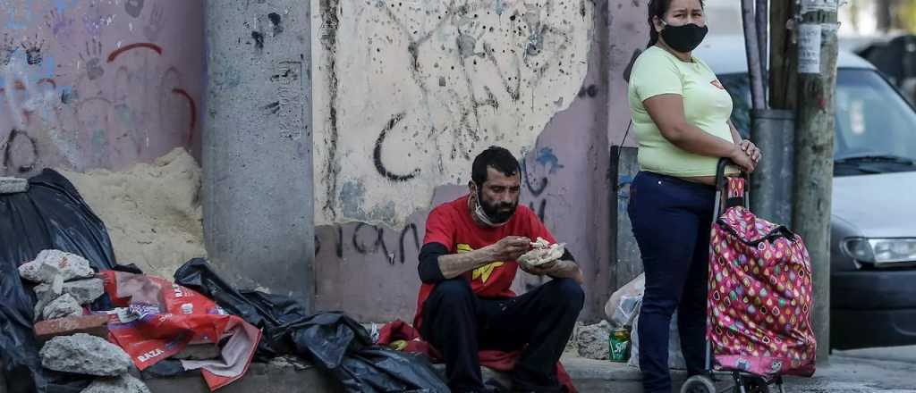 La pobreza subió en Argentina a 44,2%, según la UCA