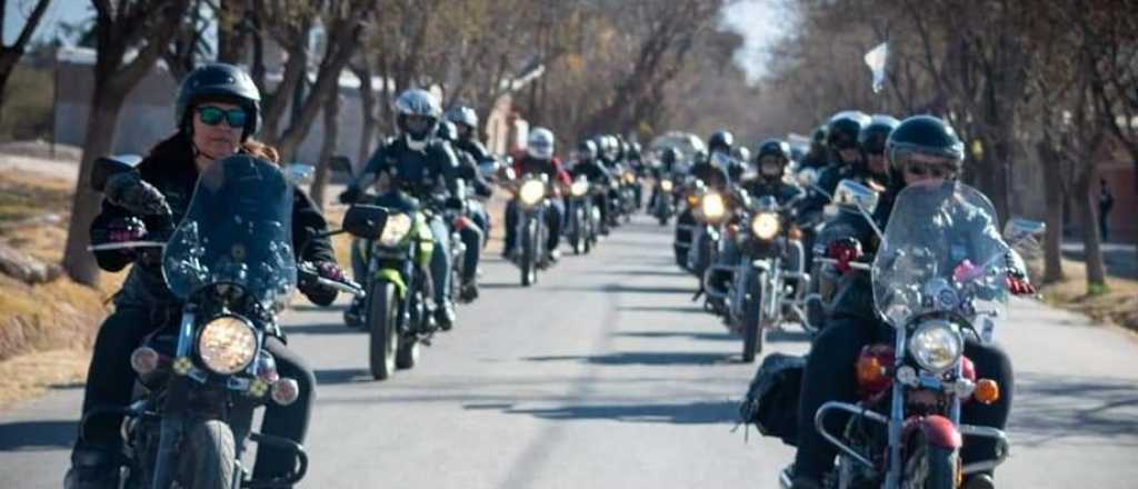 Los motociclistas "Rebeldes..." de la radio cumplen cinco años