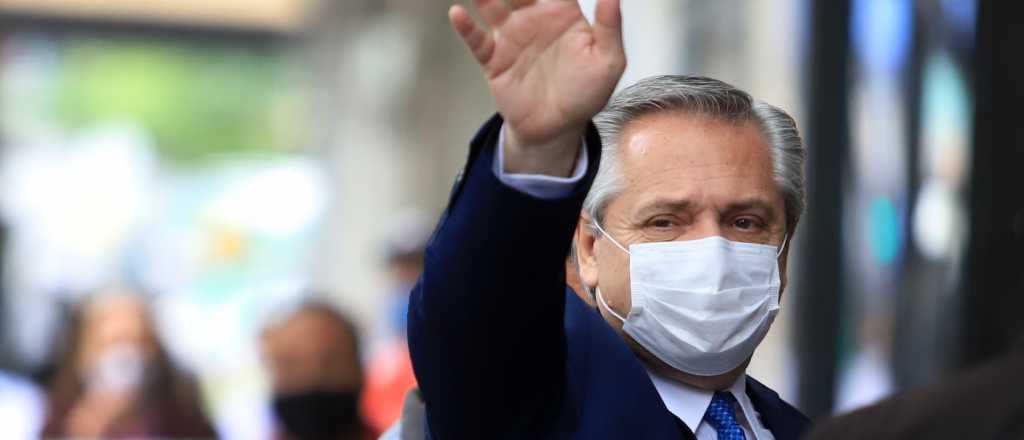 Alberto afirmó que las clases presenciales vuelven en marzo