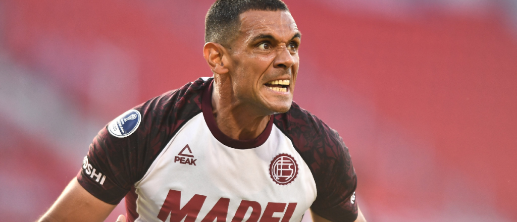 Lanús aplastó al Rojo y clasificó a semifinales de la Copa