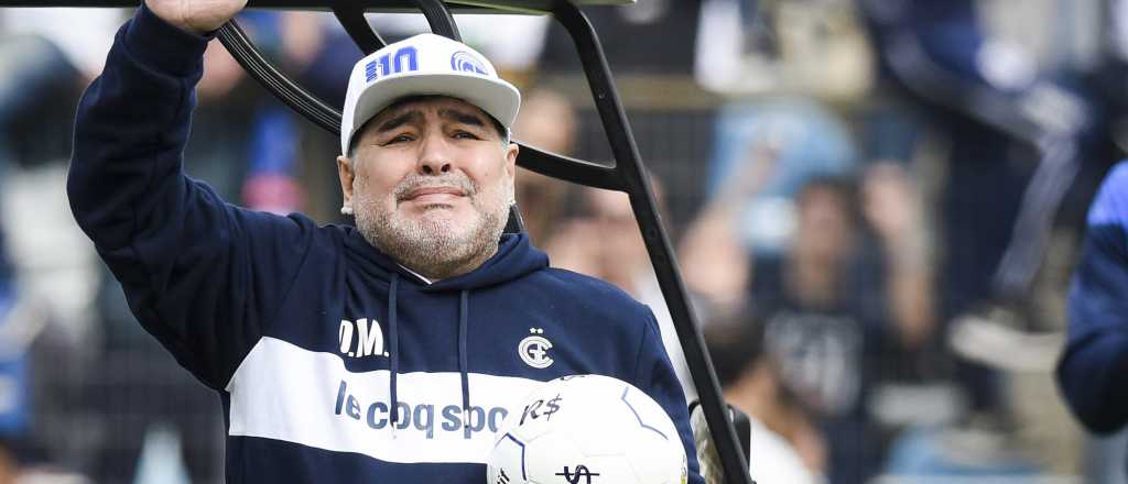 Un jugador de Gimnasia se hizo un increíble tatuaje de Maradona en 3D