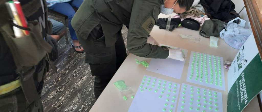 Cayó un hombre con 300 pastillas de éxtasis en Tunuyán