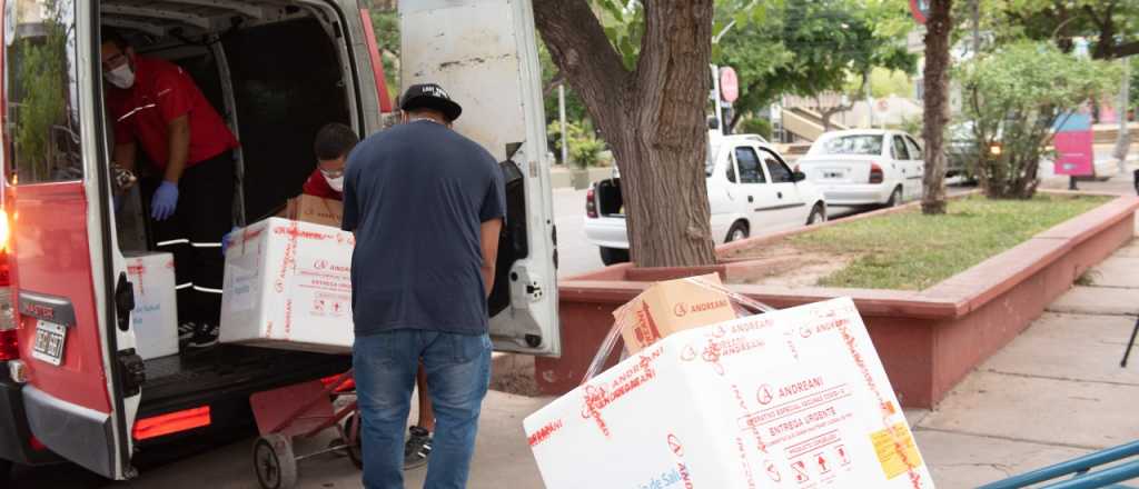 Así llegaron las primeras dosis de la vacuna rusa