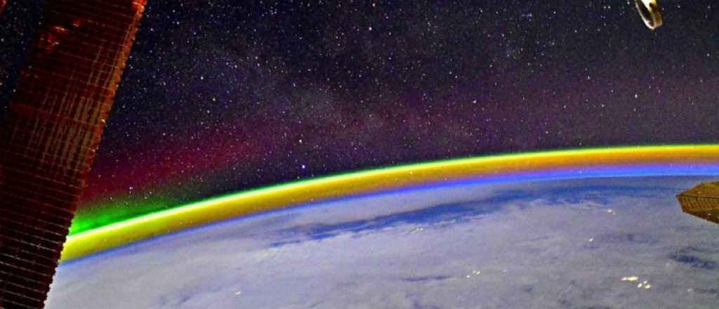 Fotografiaron un fabuloso arcoiris espacial