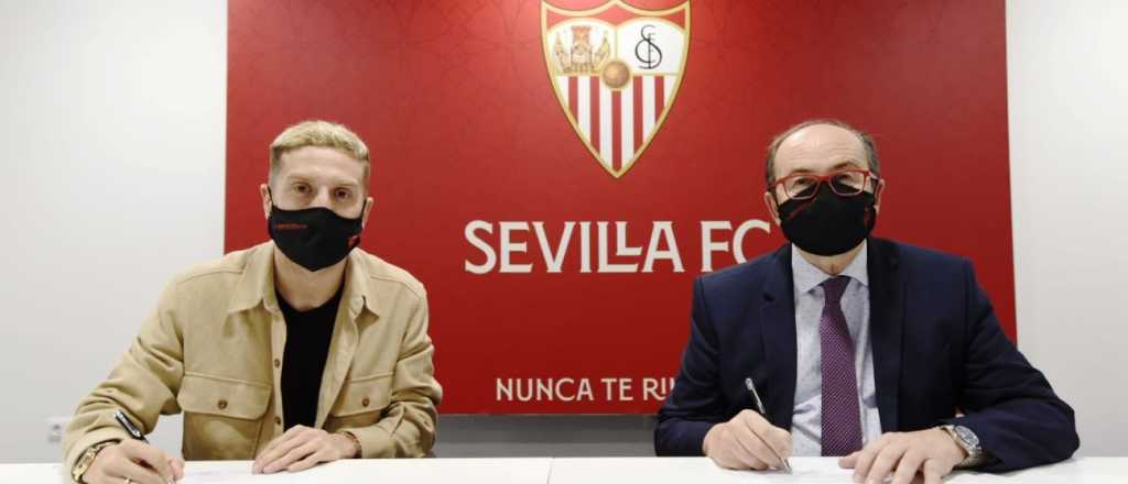 El "Papu" Gómez firmó y es nuevo jugador del Sevilla