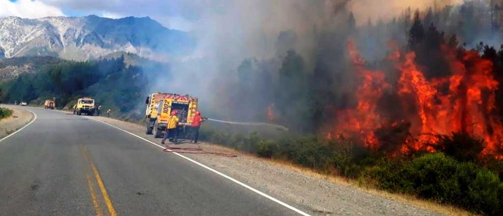 Temor porque el incendio de El Bolsón llegó a Chubut