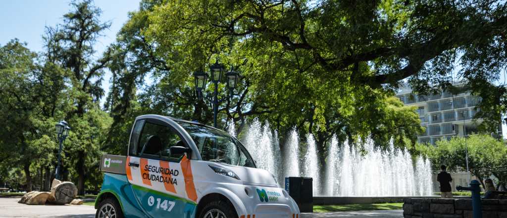 La Ciudad sumó cuatro autos eléctricos a la flota de vehículos de Seguridad 