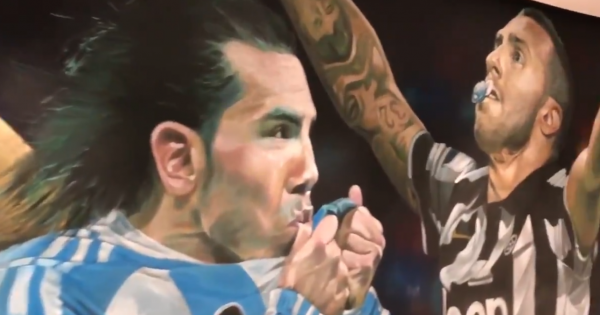 The impressive mural that Tevez has in his personal gym