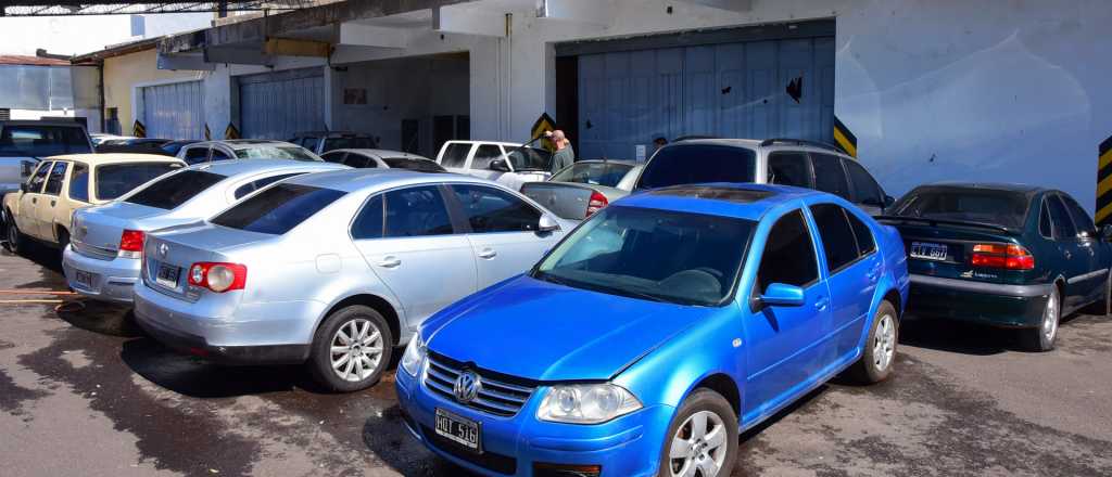 Remate de autos y motos en Godoy Cruz