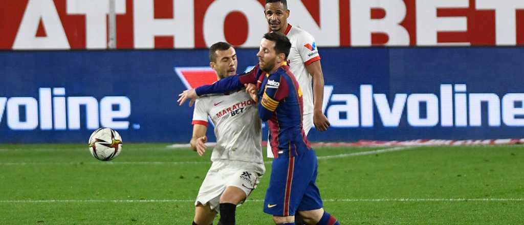 Video: Messi se enojó y le pegó en la cara a un rival