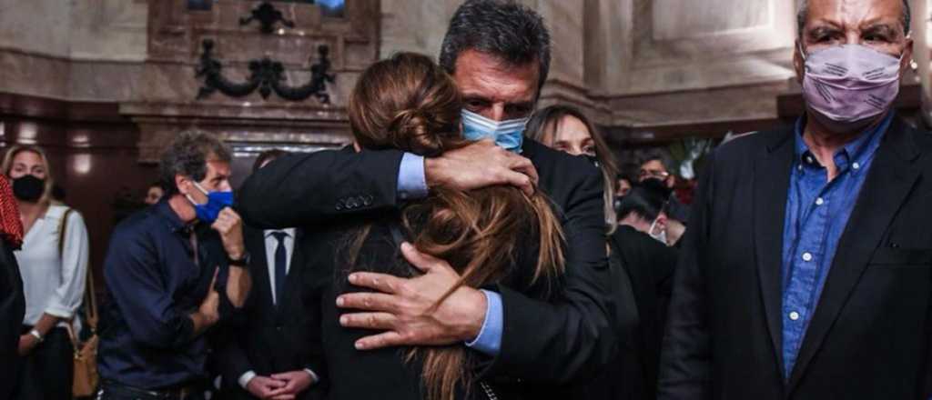 Se reanudó el velorio de Menem: qué figuras fueron a despedirlo