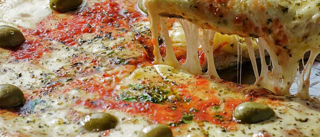 Así hacemos el "chimichurri" de las pizzas