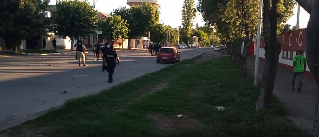 Incidentes con la Policía después del partido de San Martín