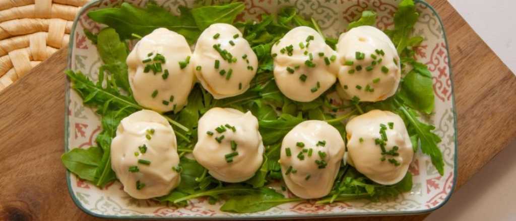 Cómo hacer huevos rellenos: receta de la abuela