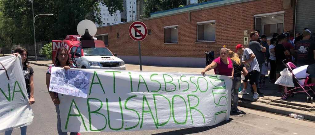 La historia del docente acusado falsamente de abusar de 14 niños