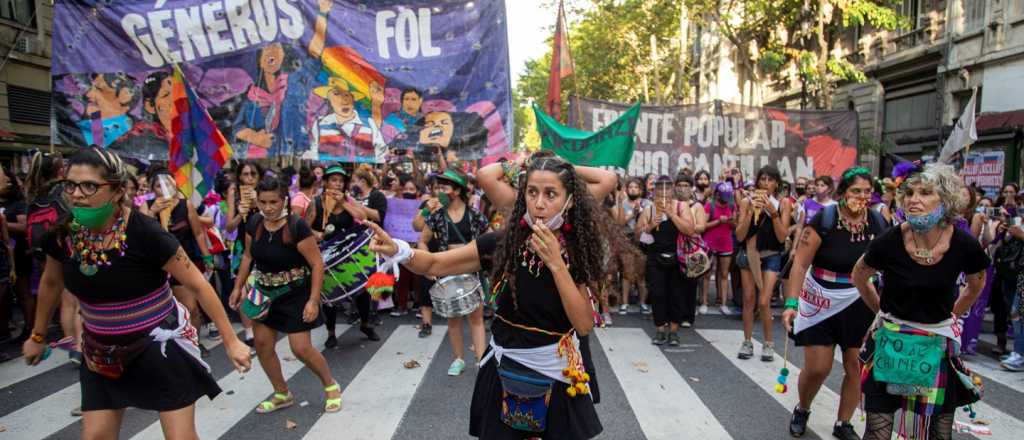 No les descontarán el día a las estatales por participar del Día de la Mujer