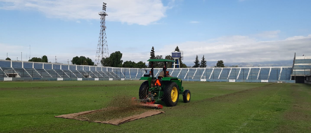 Comenzaron los trabajos en el Gambarte para que el Tomba juegue de local