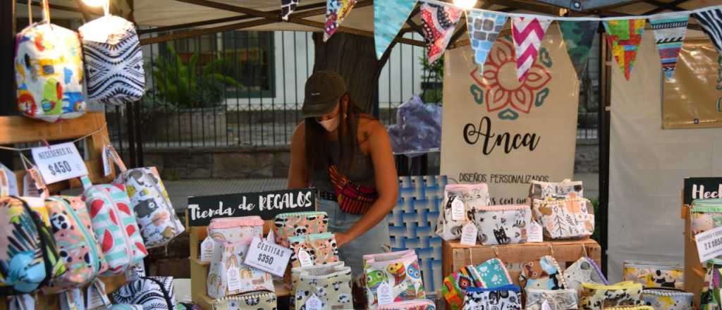 El Paseo de artesanos de Guaymallén llega a Dorrego