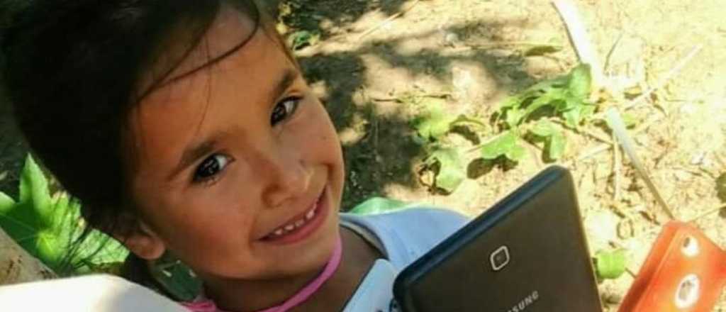 Maia tiene 7 años y la busca todo Buenos Aires