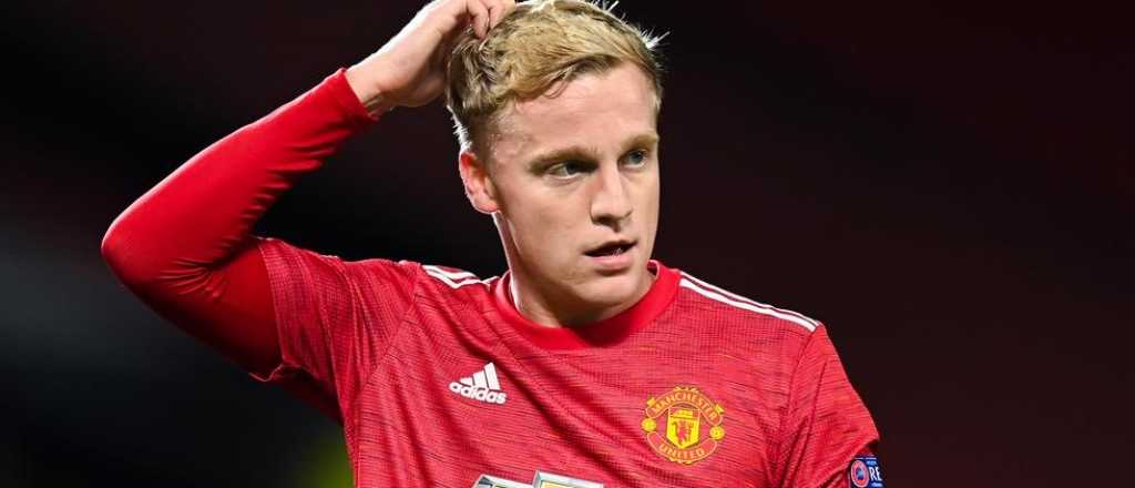 Van Basten cuestionó a Van de Beek por su presente en el United