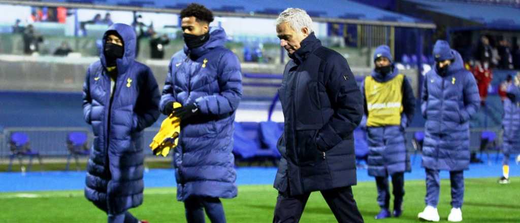 Mourinho liquidó a sus jugadores y aplaudió a los rivales