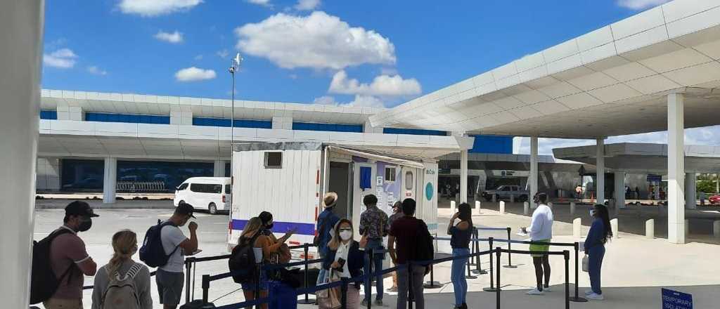 Hay 143 estudiantes argentinos varados en Cancún
