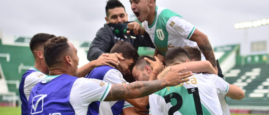 Banfield le ganó el clásico a Lanús con dos goles en 8 minutos