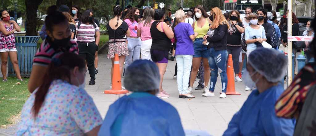 Las señales de Ómicron que ya "corre" entre la población de Mendoza 