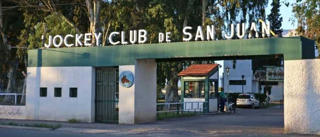 Dos mendocinas cayeron de sus caballos en San Juan y están internadas