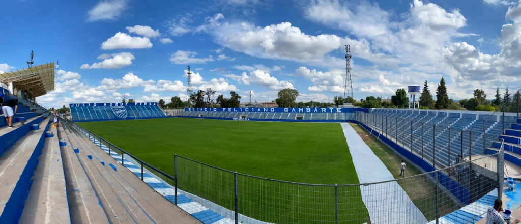 Mujeres hinchas del Tomba denunciaron acoso y maltrato en el Gambarte