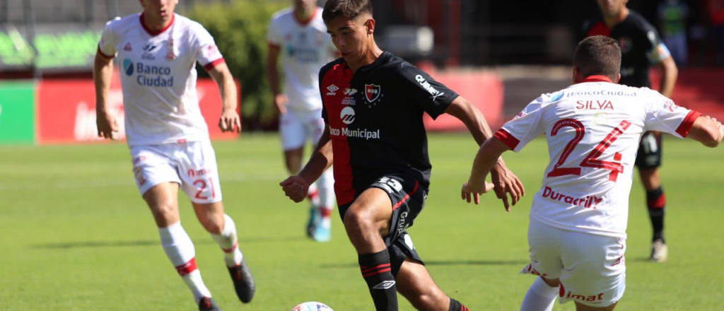 El Mono Burgos sigue sin poder ganar en Newell´s