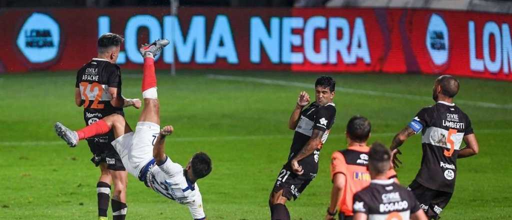 San Lorenzo le ganó a Platense con un gol que merece el Puskas