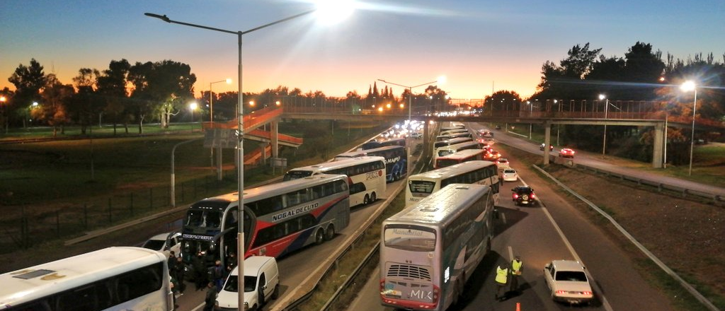 Atención Acceso Este: cortes por una protesta