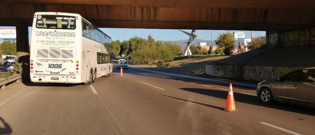 Protesta de choferes en el Acceso: el gobierno les dijo que el viernes cierra todo