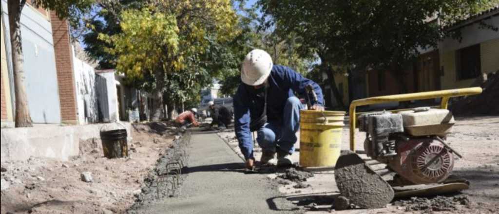 Guaymallén avanza con los desagües en Dorrego