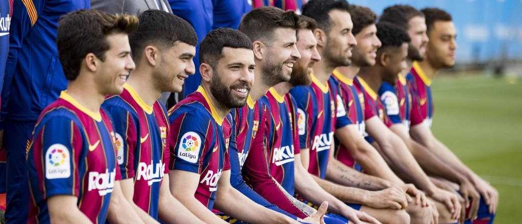 Posó en la foto oficial del Barcelona y no jugó ni un minuto