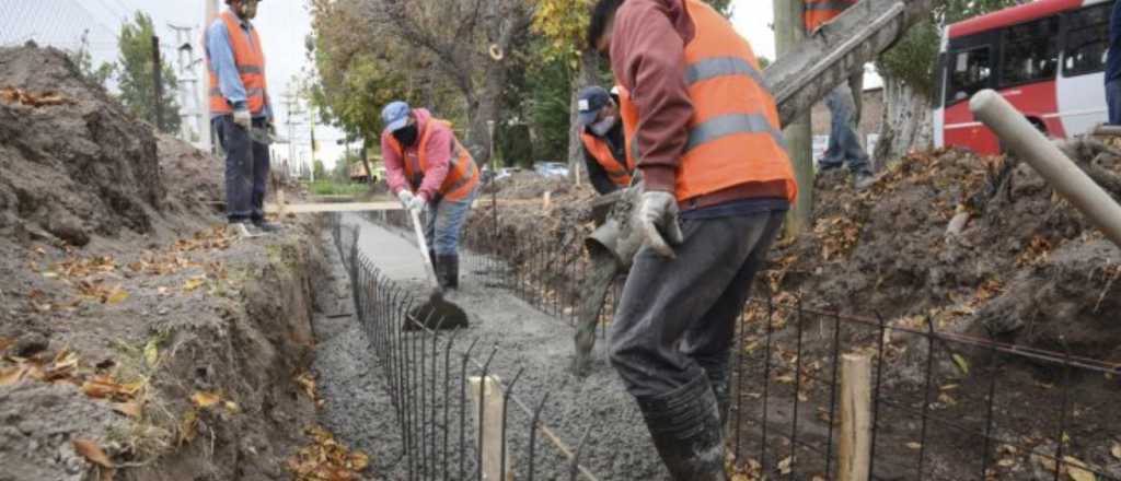 Guaymallén recupera el canal de calle Milagros