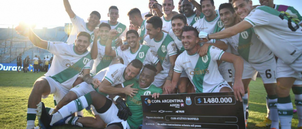 Banfield sufrió para vencer a un equipo del Federal A