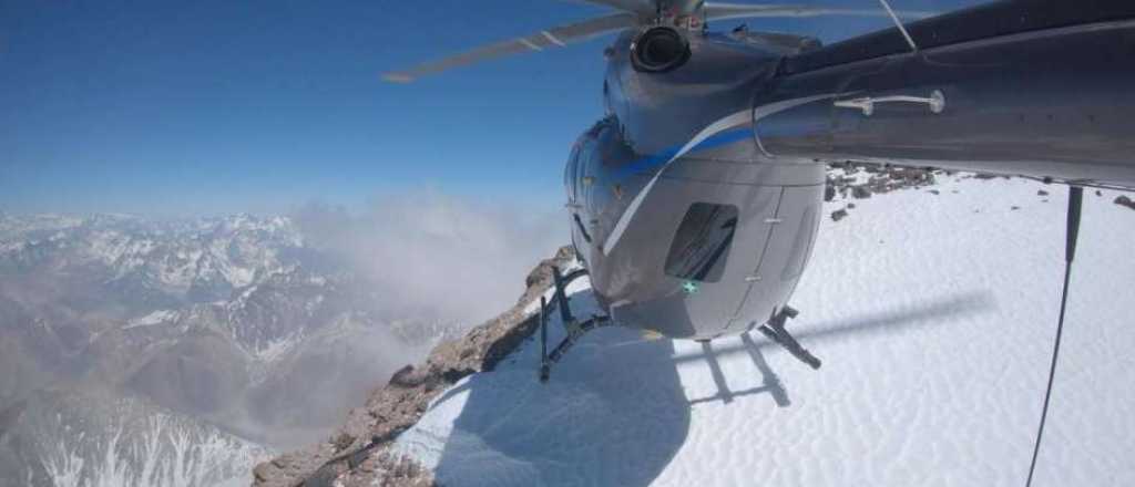 Rescatan los cadáveres congelados en el Cerro El Plata