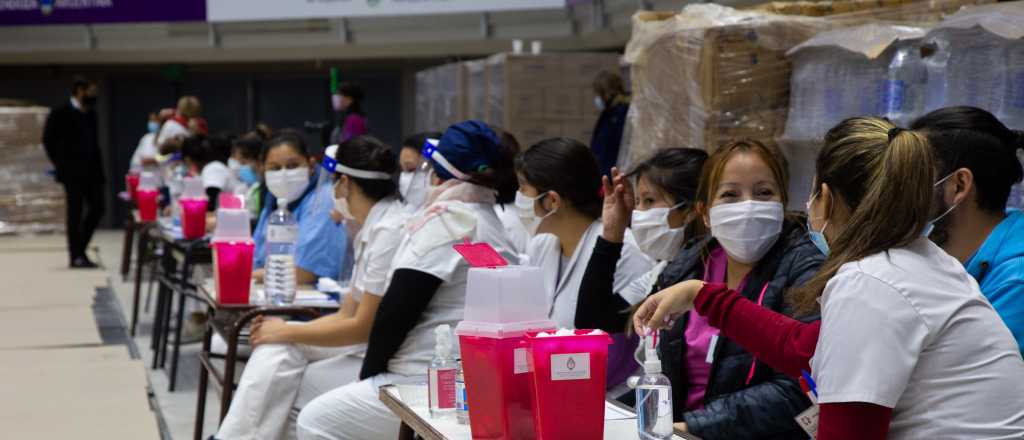 El personal de Salud de Mendoza está vacunado casi al 100%